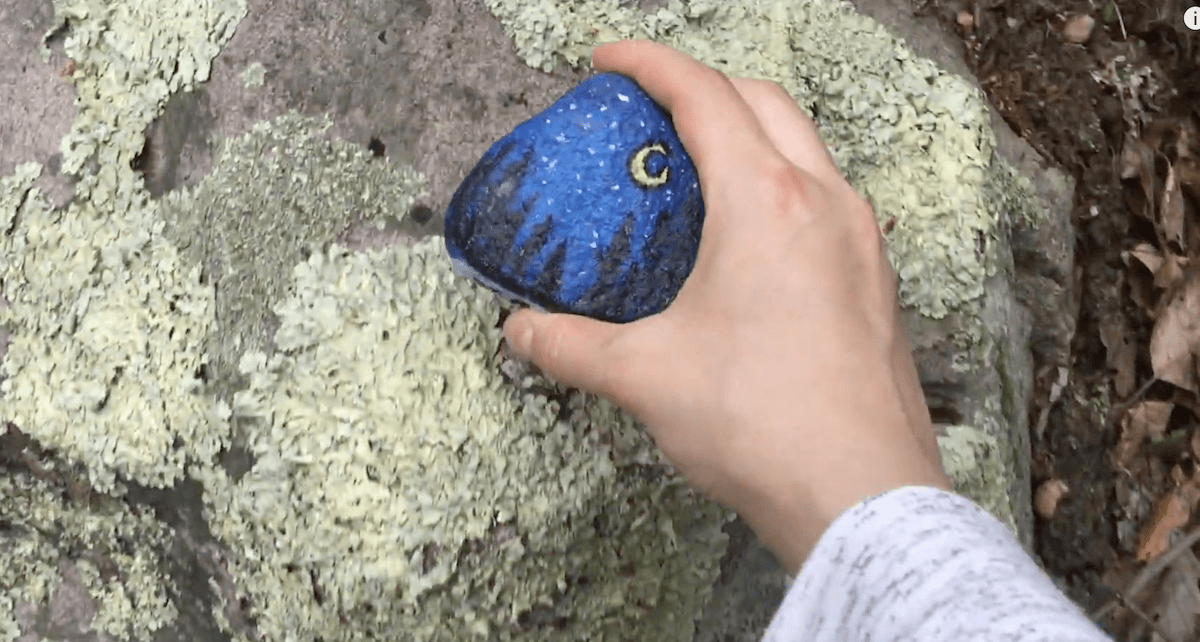 How to Make Kindness Rocks + 40 Sayings to Use